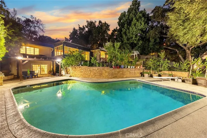 1900 Highland Oaks Drive, Arcadia, California 91006