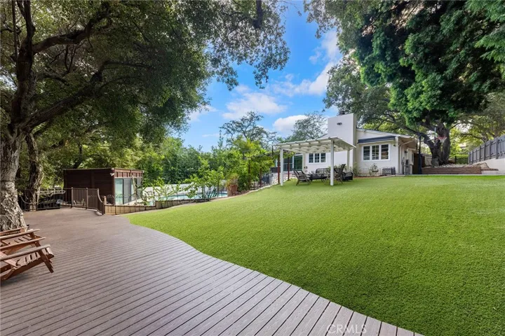 1900 Highland Oaks Drive, Arcadia, California 91006