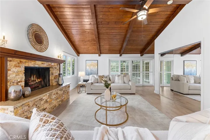 1900 Highland Oaks Drive, Arcadia, California 91006