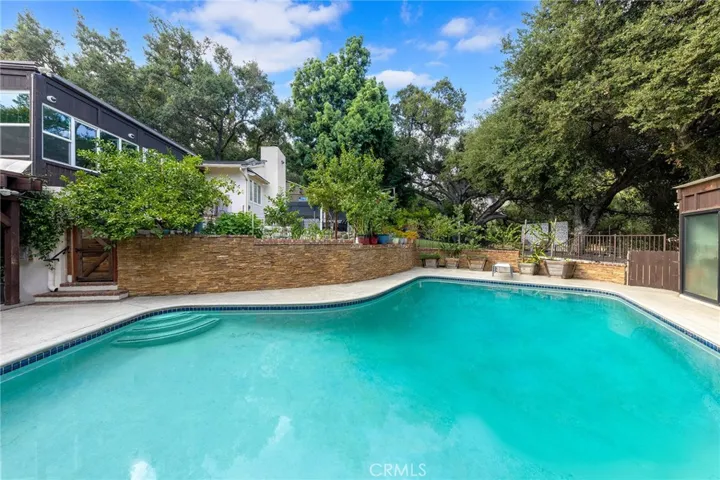 1900 Highland Oaks Drive, Arcadia, California 91006