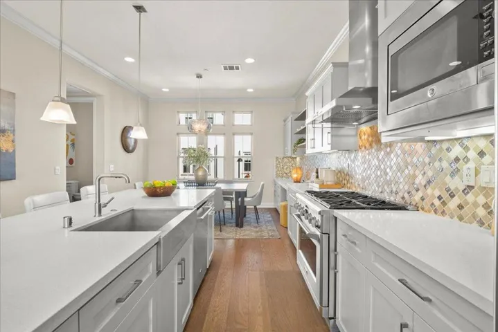 108 Evandale Avenue, Mountain View, California 94043