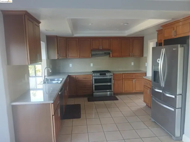 6498 Boone Dr, Castro Valley, California 94552