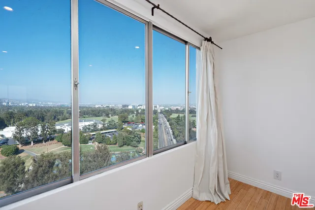 875 Comstock Avenue 16b, Los Angeles, California 90024