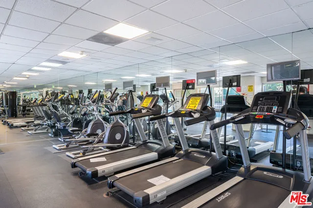 875 Comstock Avenue 16b, Los Angeles, California 90024