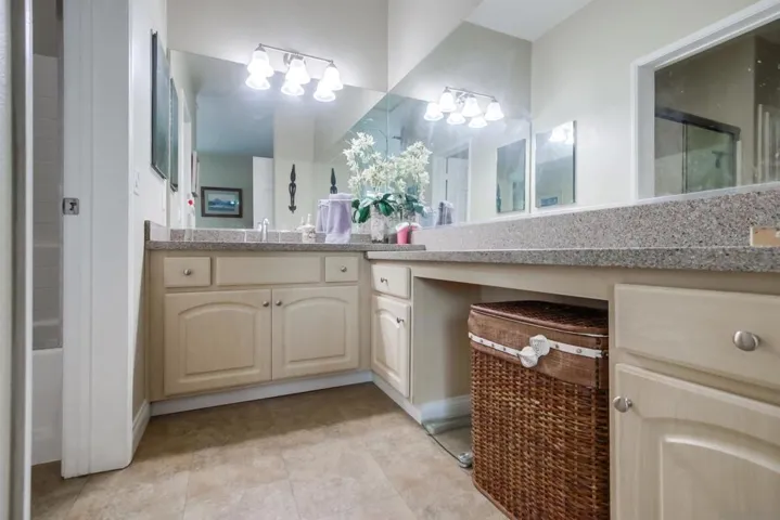 11454 Via Rancho San Diego 202, El Cajon, California 92019