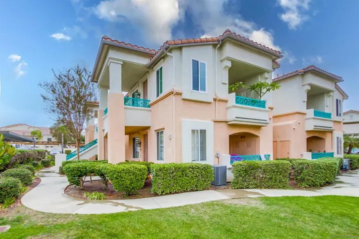 11454 Via Rancho San Diego 202, El Cajon, California 92019