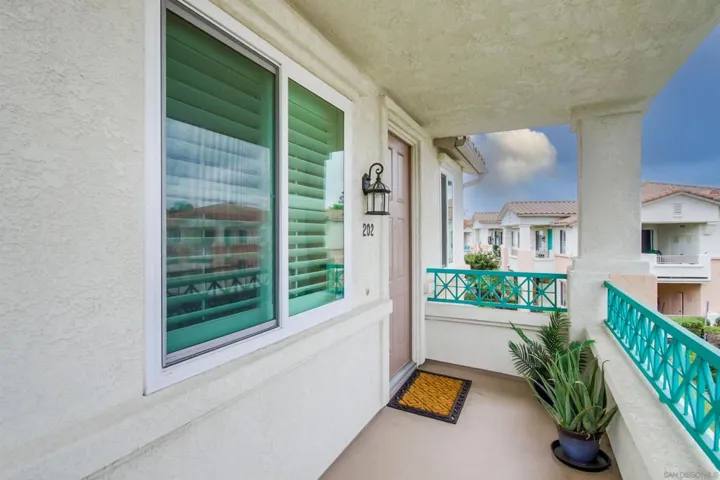 11454 Via Rancho San Diego 202, El Cajon, California 92019