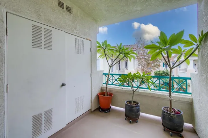 11454 Via Rancho San Diego 202, El Cajon, California 92019