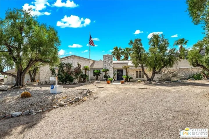 877 W Panorama Road, Palm Springs, California 92262