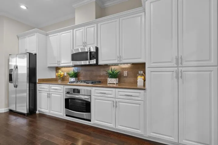 113 Woodhill Drive, Scotts Valley, California 95066