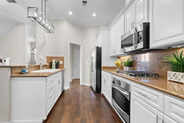 113 Woodhill Drive, Scotts Valley, California 95066