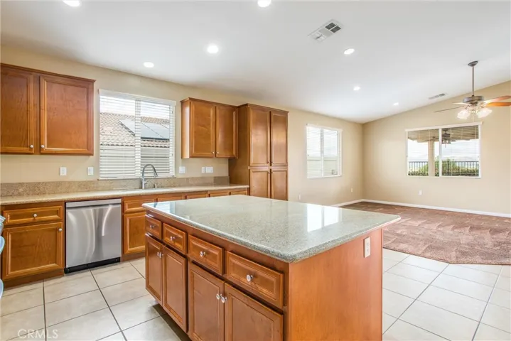 328 Calvert Park, Beaumont, California 92223