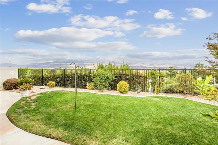 328 Calvert Park, Beaumont, California 92223