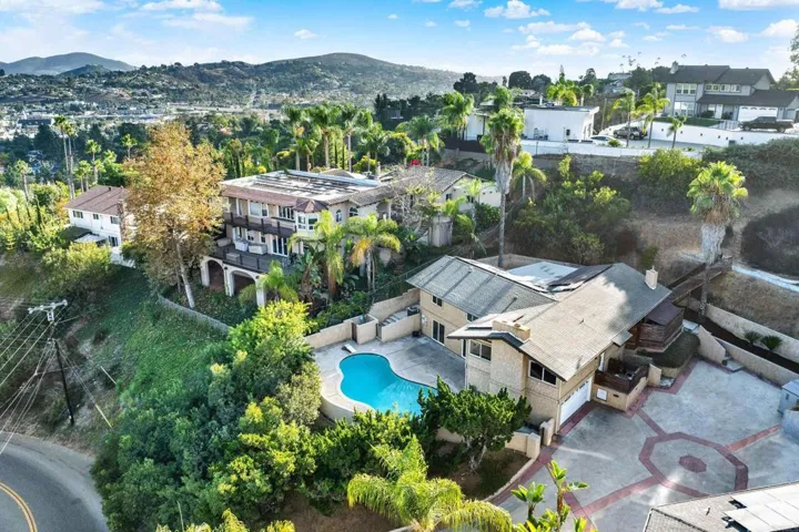 4242 Avenida Gregory, Spring Valley, California 91977