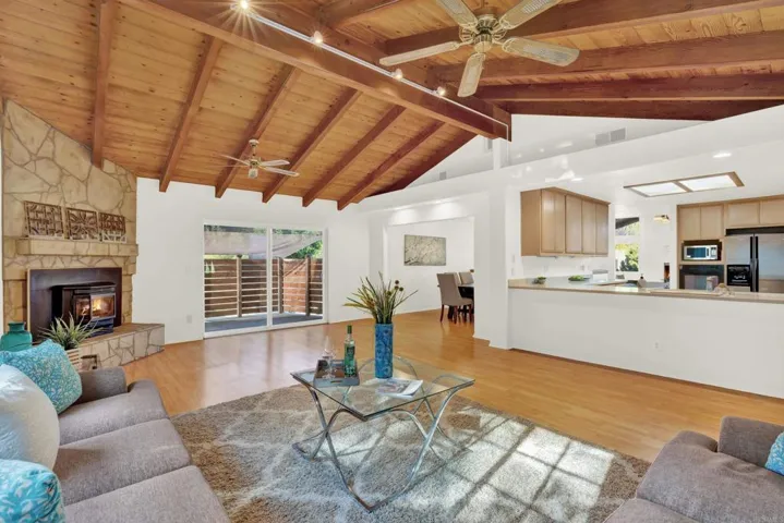 4242 Avenida Gregory, Spring Valley, California 91977