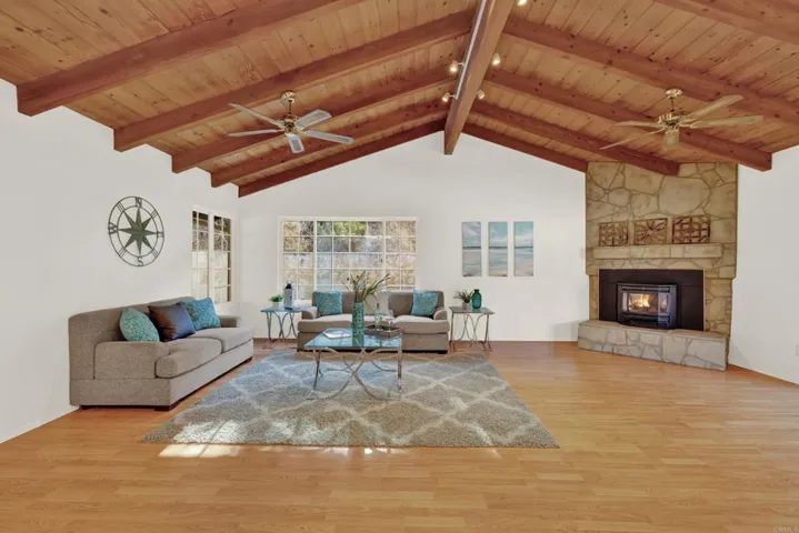 4242 Avenida Gregory, Spring Valley, California 91977