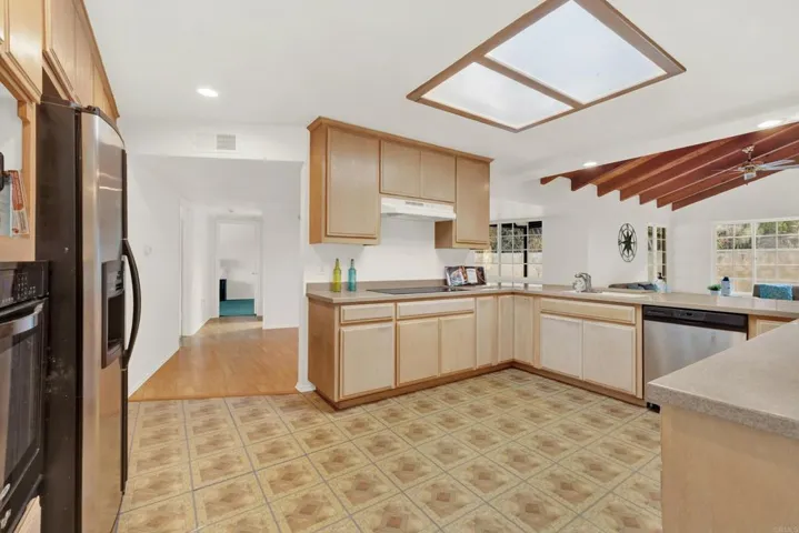 4242 Avenida Gregory, Spring Valley, California 91977
