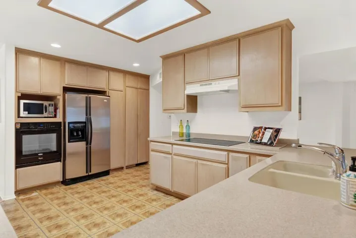 4242 Avenida Gregory, Spring Valley, California 91977