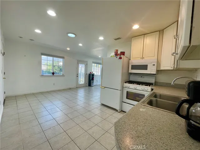 176 Fireside Street, Oceanside, California 92058