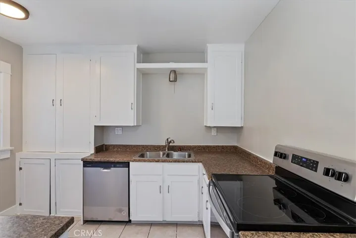 4311 Sunnyside Drive, Riverside, California 92506