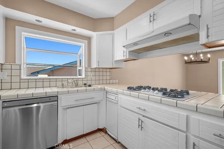 1930 Avenida Aprenda, Rancho Palos Verdes, California 90275