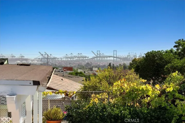 1930 Avenida Aprenda, Rancho Palos Verdes, California 90275