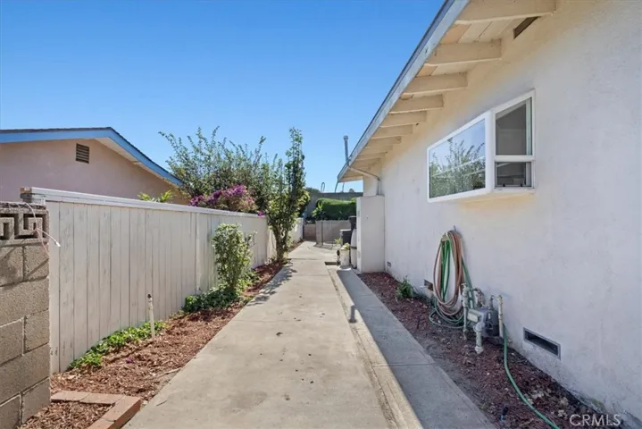 1930 Avenida Aprenda, Rancho Palos Verdes, California 90275