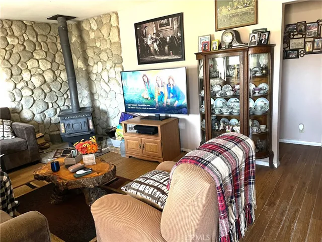 10750 Sheep Creek Road, Phelan, California 92371