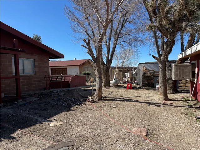 10750 Sheep Creek Road, Phelan, California 92371