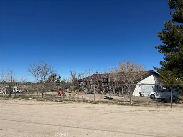 10750 Sheep Creek Road, Phelan, California 92371