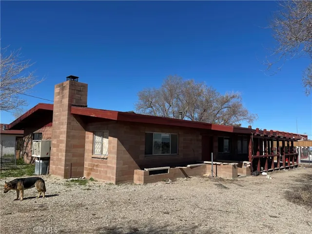 10750 Sheep Creek Road, Phelan, California 92371