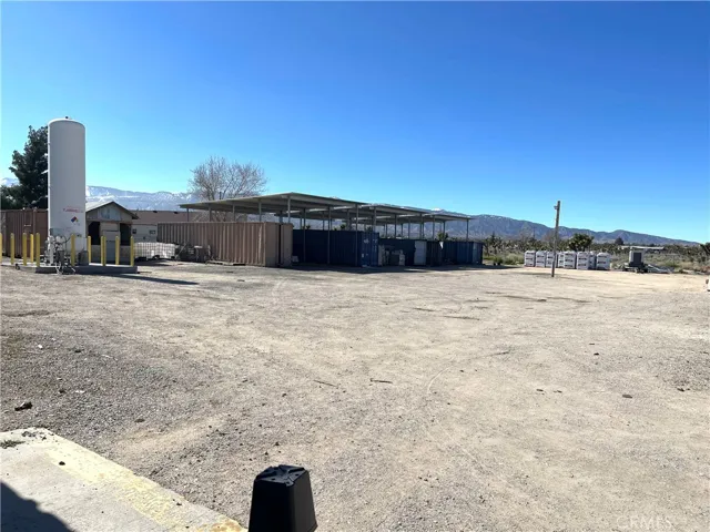 10750 Sheep Creek Road, Phelan, California 92371