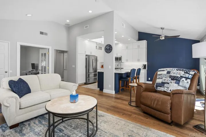 1025 Brewley Lane, Vista, California 92081