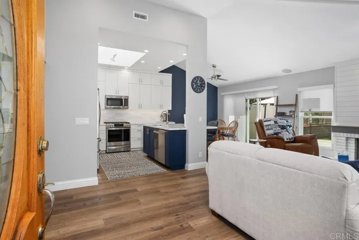 1025 Brewley Lane, Vista, California 92081
