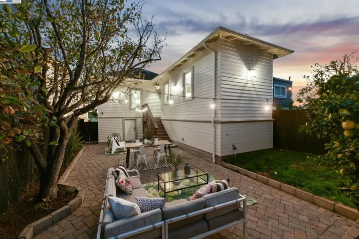 1066 28th Street, Oakland, California 94608