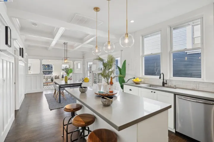 1066 28th Street, Oakland, California 94608