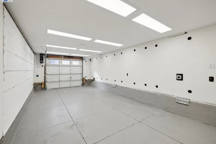 1066 28th Street, Oakland, California 94608