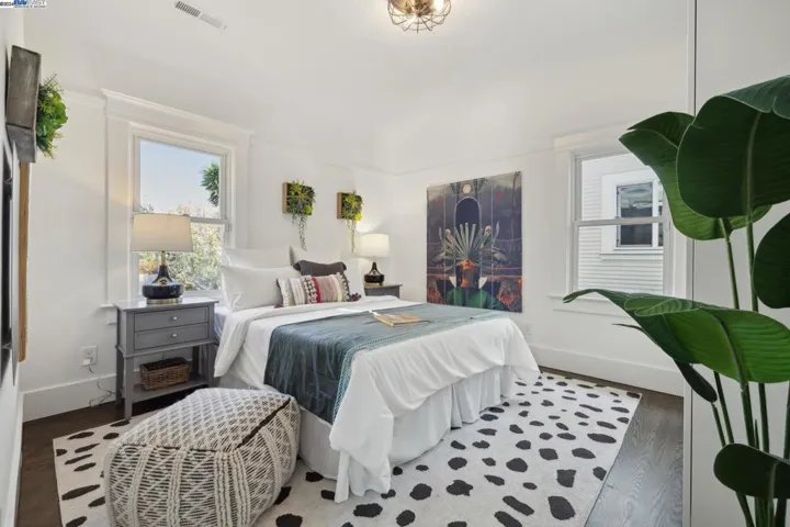 1066 28th Street, Oakland, California 94608