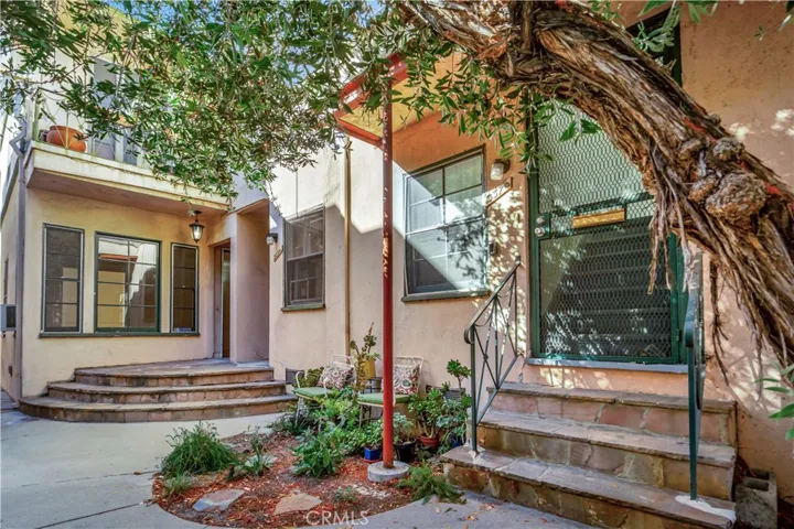 337 N Gardner Street, Los Angeles, California 90036