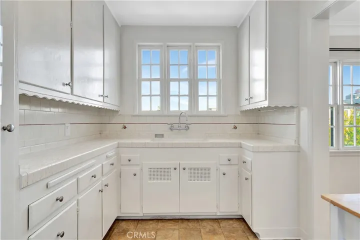 337 N Gardner Street, Los Angeles, California 90036