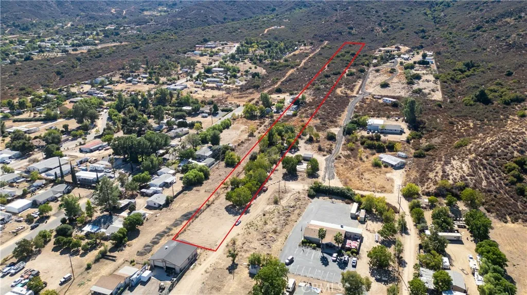 18921 Grand Avenue, Lake Elsinore, California 92530, 3 Bedrooms Bedrooms, ,2 BathroomsBathrooms,Residential,For Sale,Grand,IG24225453
