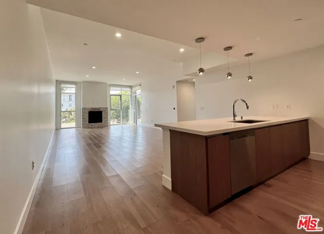 8017 W Norton Avenue 401, West Hollywood, California 90046