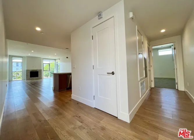 8017 W Norton Avenue 401, West Hollywood, California 90046