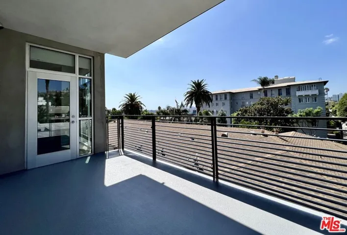 8017 W Norton Avenue 401, West Hollywood, California 90046