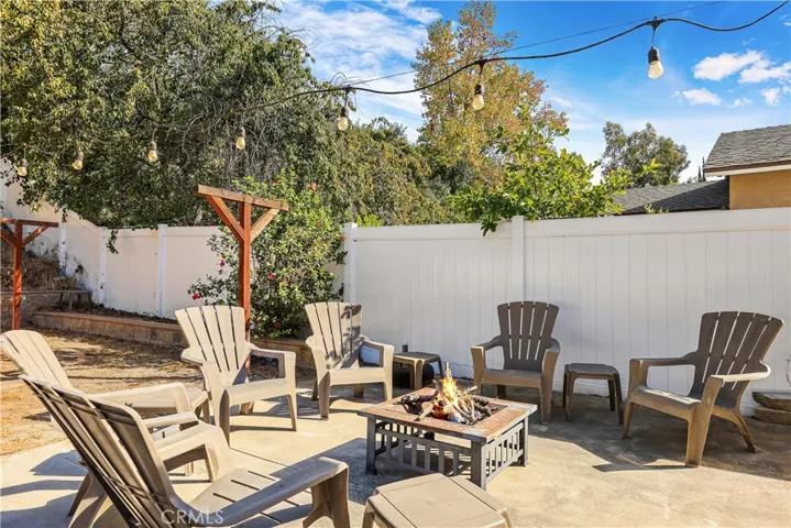 22752 Via Octavo, Mission Viejo, California 92691