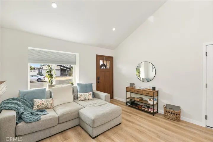 22752 Via Octavo, Mission Viejo, California 92691
