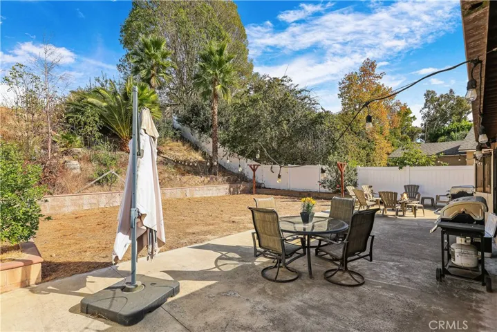 22752 Via Octavo, Mission Viejo, California 92691