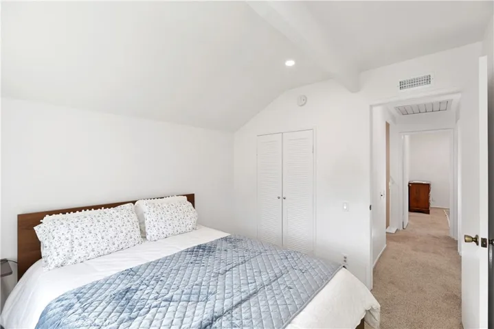 22752 Via Octavo, Mission Viejo, California 92691