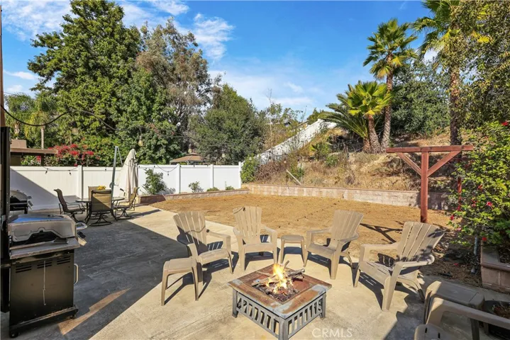22752 Via Octavo, Mission Viejo, California 92691