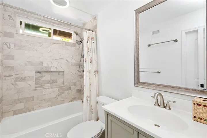22752 Via Octavo, Mission Viejo, California 92691